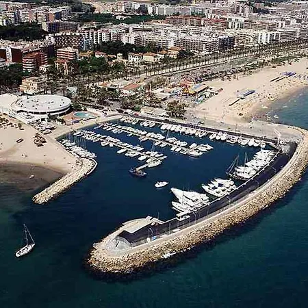 520 - Golden Coast Paradise *