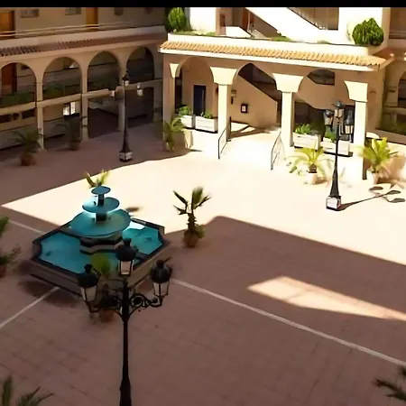 Apartment 520 - Golden Coast Paradise *